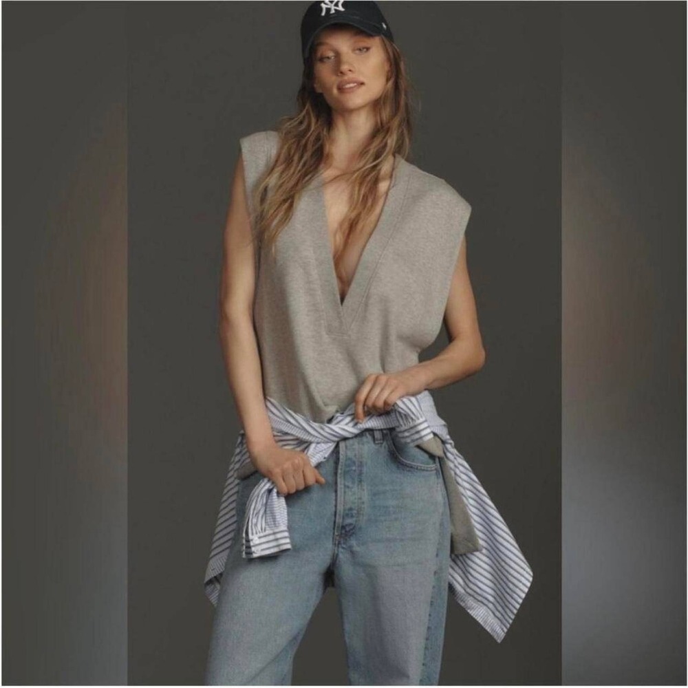 Pilcro Sweatshirt Vest Women S Gray V-Neck Sleeveless Top Minimalist Athleisure